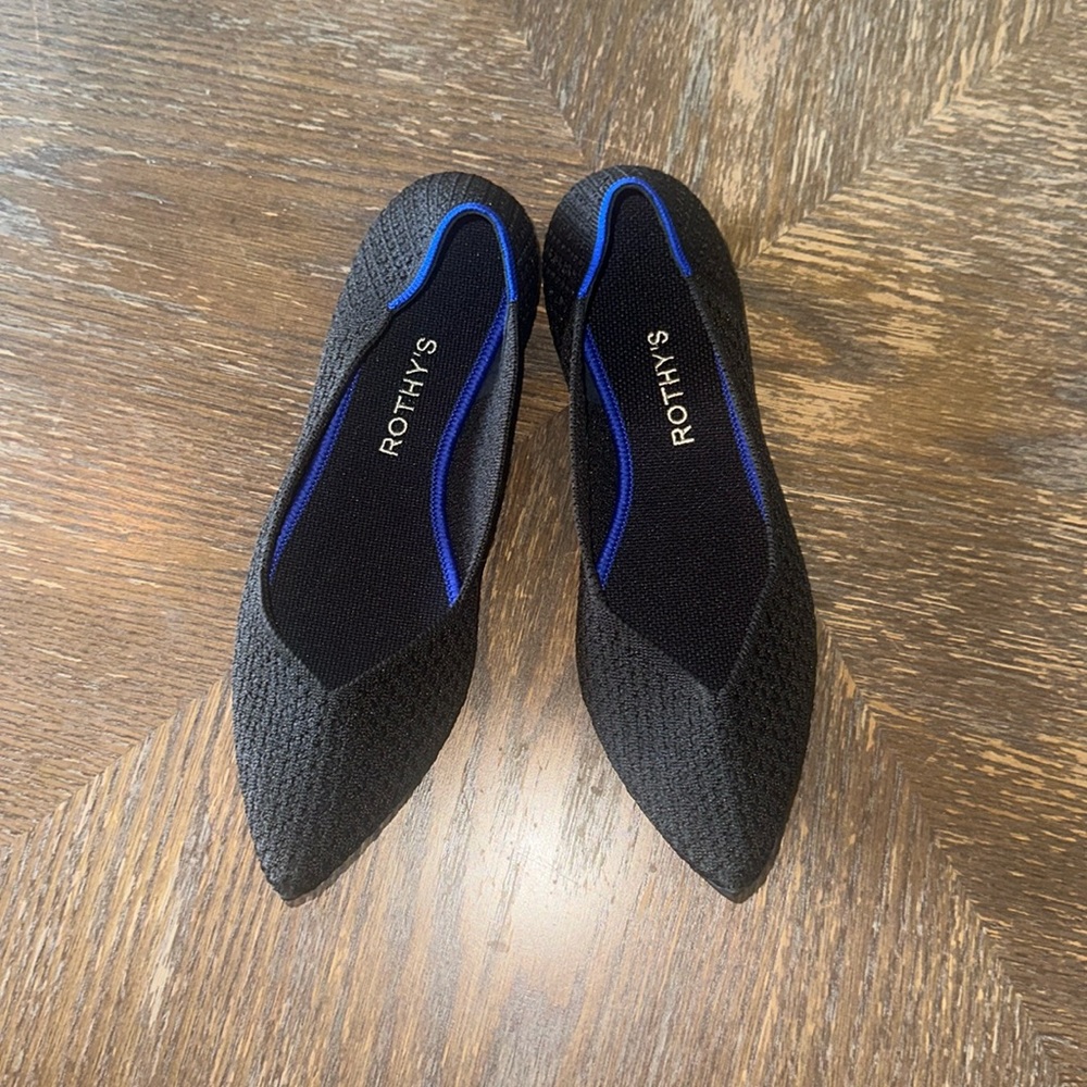 Rothy’s The Point Flats in Solid Black  9.5W